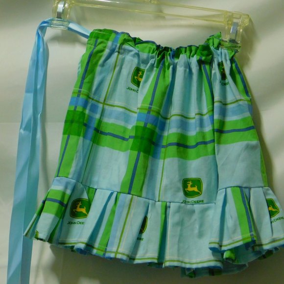 Homemade John Deer mini skirt with pleated flounce - Picture 4 of 7